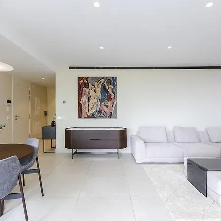 Modern Pedro, Higueron Reserve Фуэнхирола