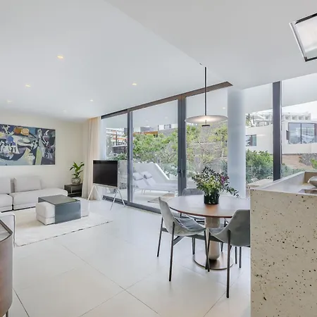 Modern Pedro, Higueron Reserve Фуэнхирола