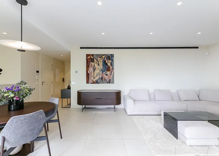 Modern Pedro, Higueron Reserve Фуэнхирола